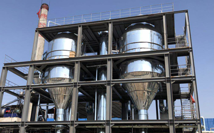 MVR雙效蒸發(fā)器安裝中.jpg MVR雙效蒸發(fā)器安裝中.jpg